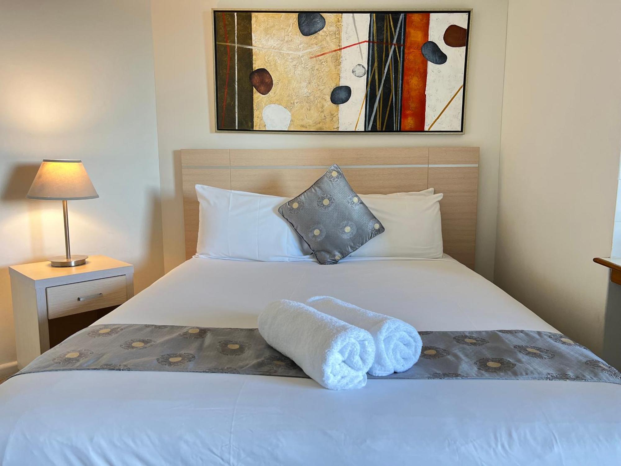 Sydney Hyde Park Private Apartments By Paxsafe Room photo