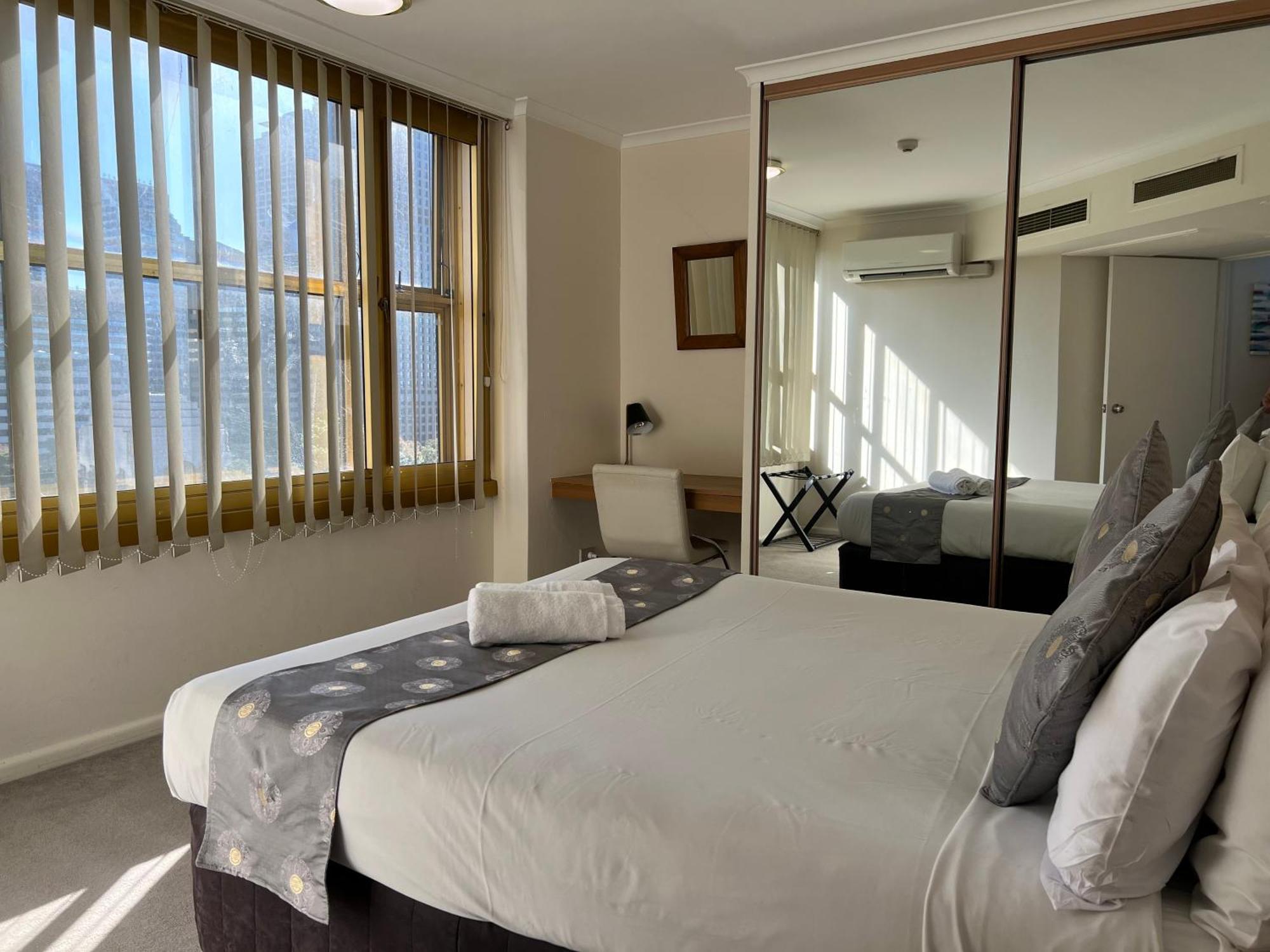 Sydney Hyde Park Private Apartments By Paxsafe Exterior photo