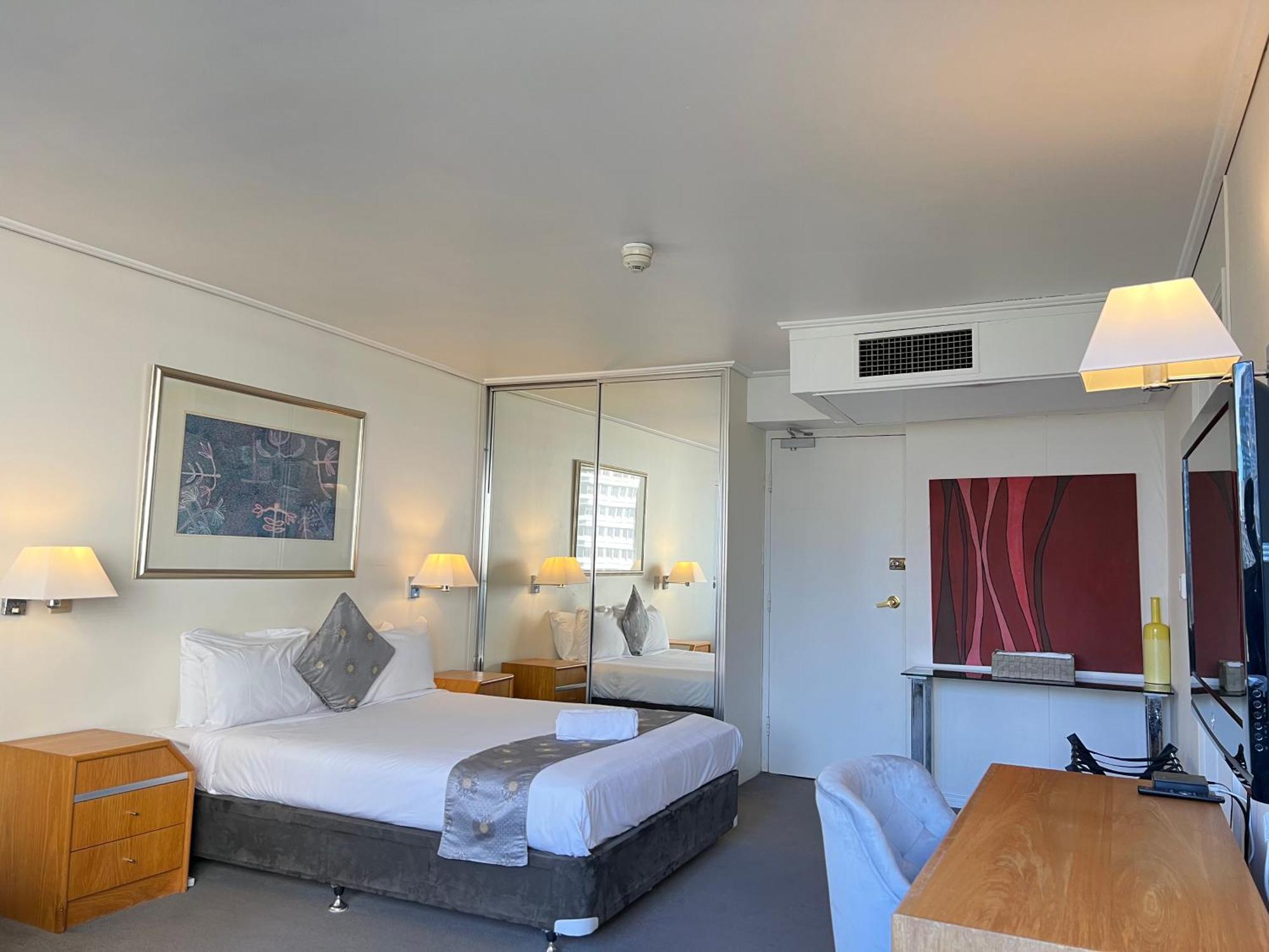 Sydney Hyde Park Private Apartments By Paxsafe Exterior photo