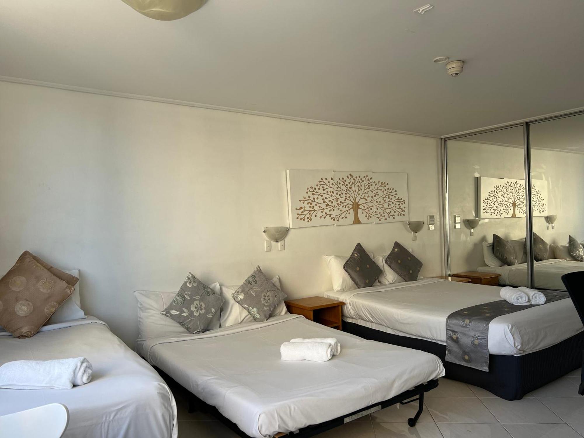 Sydney Hyde Park Private Apartments By Paxsafe Exterior photo